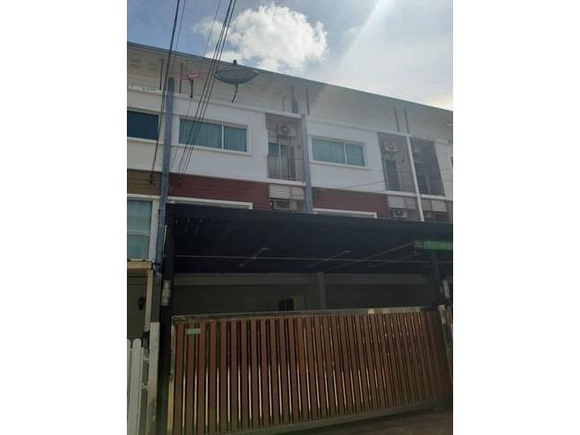โฮมออฟฟิศ 3ชั้น  2 คูหา โครงการ วิลเลจซิตี้