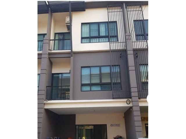 ให้เช่าทาวน์โฮม คาซ่าซิตี้ ลำลูกกา วงแหวน