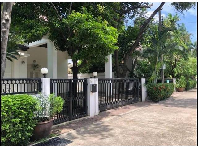 LV 50166 ให้เช่าบ้านเดี่ยว Noble house Thonglor