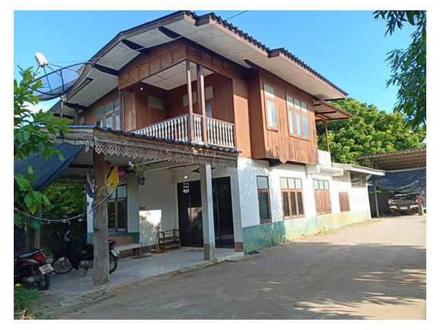 ขายบ้าน 2 ชั้น พร้อมที่ดิน มีโรงจอดรถ อำเภอห้างฉัตร จังหวัดลำปาง พร้อมเฟอร์นิเจอร์ โทร 062-993-5546