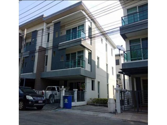 ให้เช่าทาวน์โฮม 3 ชั้น Town Avenue ศรีนครินทร์