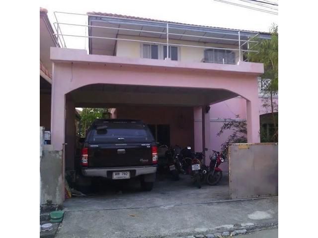 บ้านเดี่ยวสองชั้น  หมู่บ้านคาซาลีน่า 2