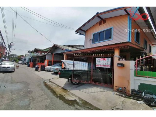 ขายทาวน์เฮ้าส์ 2 ชั้น เคหะร่มเกล้า โซน10 ถนนเคหะร่มเกล้า ซอยเคหะร่มเกล้า31 ใกล้สนามบินสุวรรณภูมิ