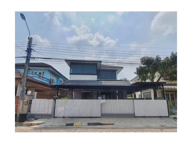 ขายบ้านเดี่ยว หมู่บ้านชัยพฤกษ์ ทวีวัฒนา สไตล์ Modern ห้องทำงานทำแบบกระจกสวยมาก บ้านหน้ากว้าง ตัวบ้านใหญ่พื้นที่ใช้สอยเยอะ สภาพสมบูรณ์พร้อมอยู่