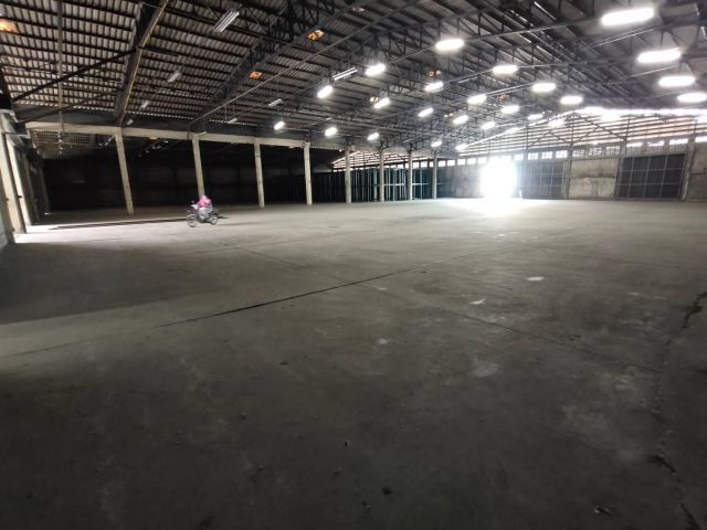 RR157 ให้เช่าโกดัง 3900 ตรม.หนองแขม ติดเพชรเกษม รถใหญ่เข้าออกได้ ค่าเช่าถูกมาก