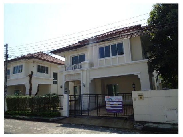 ขายบ้านเดี่ยว : เดอะเซ็นโทร รัตนาธิเบศร์ นนทบุรี