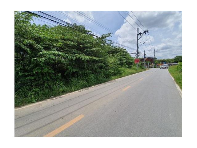 ขาย ที่ดิน แปลงมุม 3 ไร่ 2 ตร.ว. ใกล้สิ่งอำนวยความสะดวกมากมาย