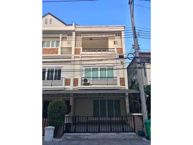 ให้เช่าทาวน์เฮ้า อ่อนนุช 74 โครงการ The Exclusive