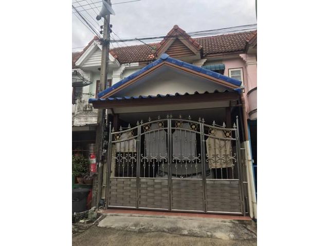 บ้านทาวน์เฮาส์2ชั้น หมู่บ้านพงษ์ศิริชัย 2