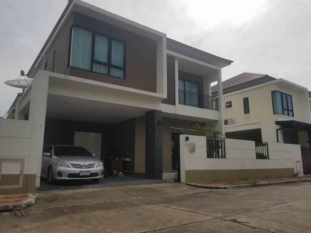PH57ให้เช่าบ้านเดี่ยว วิลล่า อะคาเดีย ศรีนครินทร์ ซอยศรีด่าน 22 เนื้อที่ 60ตรว 3นอน 3น้ำ แอร์ 4 ตัว พร้อมอยู่