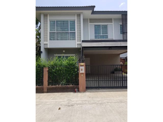 bH55ให้เช่าบ้านเดี่ยว เดอะแพลนท์ ซิมพลีส รามคำแหง118 เนื้อที่ 51ตรว 204ตรม 3นอน 3น้ำ แอร์ 4ตัว จอดรถ 2คัน  พร้อมอยู่ ตุล