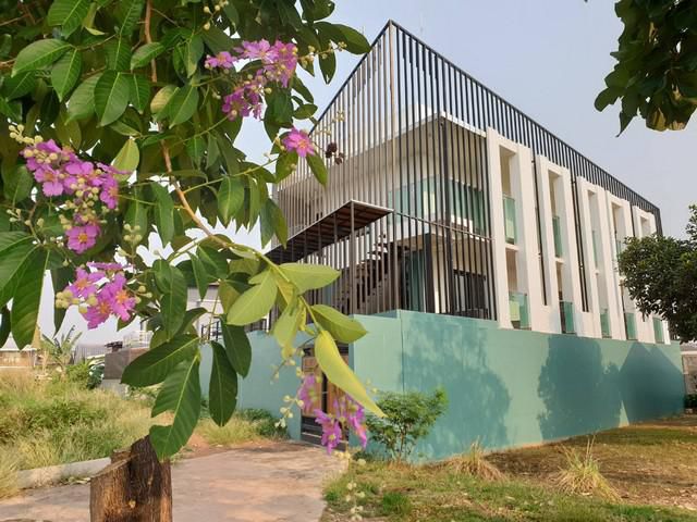 ขายบ้านริมโขง สไตส์ Modern ลดราคาเหลือ  8 ล้าน