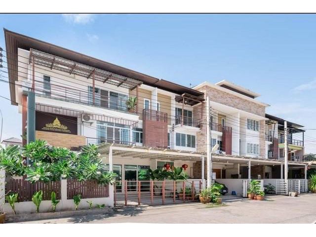 ให้เช่าทาวน์โฮม 3ชั้น ถนนลาดพร้าว ถนนรามคำแหง