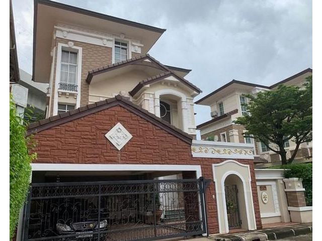 ขายบ้านเดี่ยว 3 ชั้น บ้านกลางกรุง เดอะไนซ์ รัชวิภา