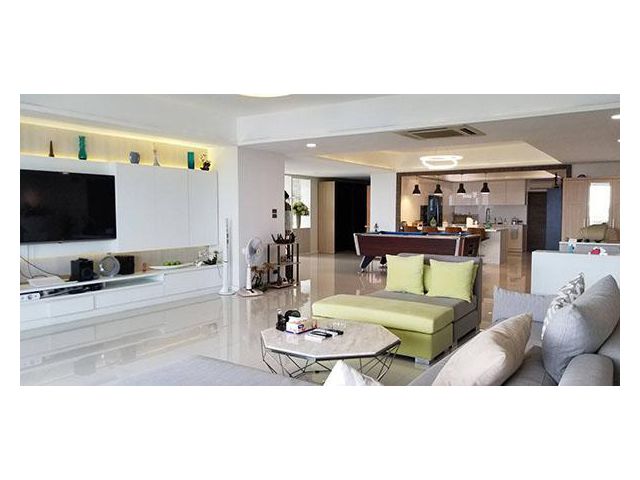 คอนโดตกแต่งใหม่ 3 ห้องนอน เอกมัย 12 Newly renovated 3-Bedroom Unit at Ekamai 12
