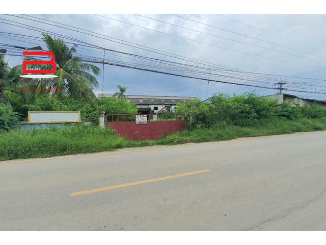 ที่ดินพร้อมโรงงาน ซอยวัดสง่างาม เนื้อที่ 5-3-68 ไร่ ถนนหมายเลข 346 (ติวานนท์) อ.บางไทร จ.อยุธยา