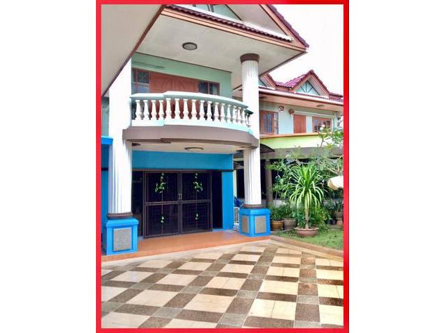 H241ขายบ้านเดี่ยว ย่านบางแค เนื้อที่ 158ตรว พื้นที่ 640ตรม 5นอน 3น้ำ แอร์ 8ตัว จอดรถ10คัน  ติดต่อคุณ สมศักดิ์ Tel: 09826