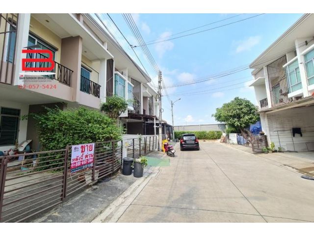 ทาวน์โฮม2ชั้น โครงการ ฮาบิทาวน์ โฟลด์ ติวานนท์-แจ้งวัฒนะ เนื้อที่ 21.8 ตรว. มี 3 นอน 2 น้ำ ปทุมธานี