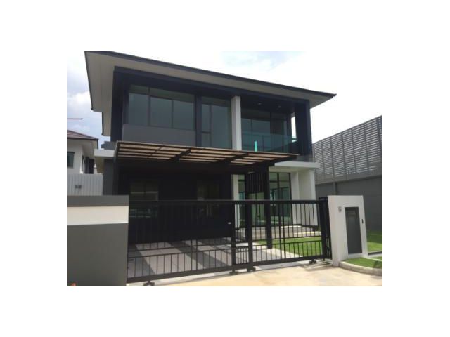 NEW HOUSE FOR RENT SETHASIRI KRUNGTHEP KREETHA 185 Sqm. 75 SqWa,    4 bedroom, 3 bathroom near Suvarnabhumi Internationa