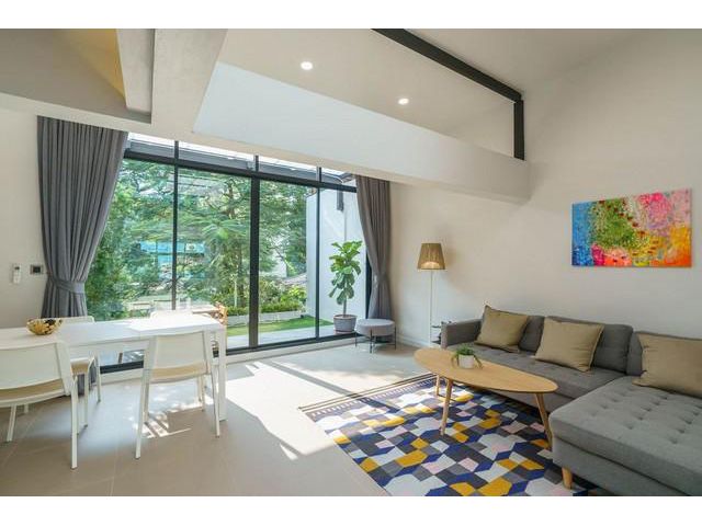 ให้เช่าทาวน์โฮม 4 ชั้น รีโนเวทใหม่ ซอยสุขุมวิท 39