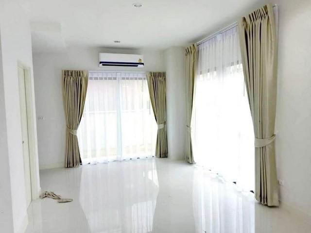 ให้เช่า​ทาวน์โฮม3ชั้น หลังมุม ย่านเสรีไทย บางกะปิ
