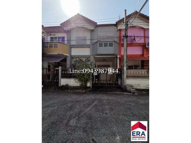 ทาวน์เฮ้าส์ 2 ชั้น 23 ตรว. หมู่บ้านศุภากร