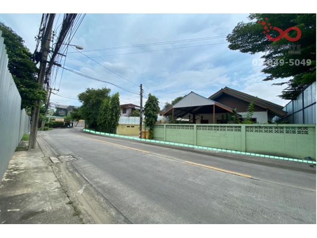 ขายที่ดินสวยพร้อมสิ่งปลูกสร้าง 249 ตารางวา ใกล้เซ็นทรัลอีสต์วิวล์  ซอยนาคนิวาส16 ซอยประดิษฐ์มนูธรรม 15