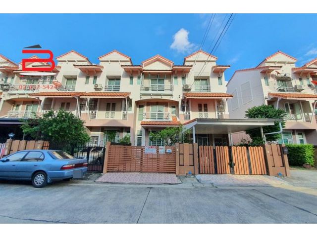 ทาวน์โฮม 3 ชั้น โครงการ บ้านริมสวนตะวันใส เนื้อที่ 22.5 ตรว. มี 3 นอน 3 น้ำ ถนนวิภาวดี เขตดอนเมือง