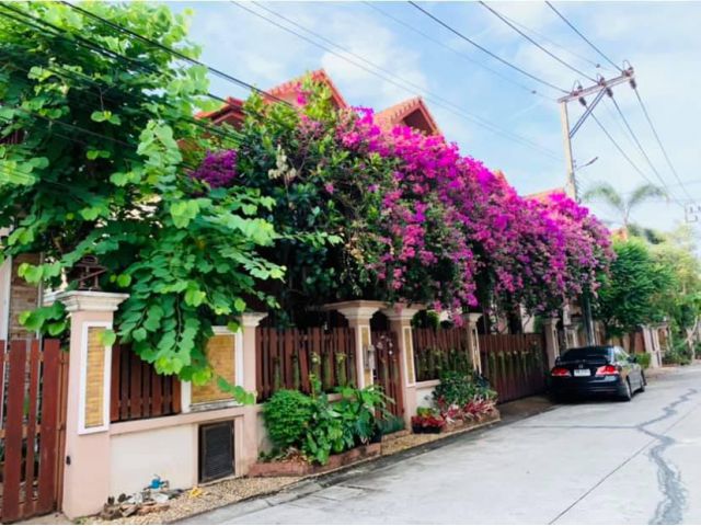 ขายบ้าน 60 ตรว ม.นนทรี 5 นนทบุรี ใกล้ แม็คโคร
