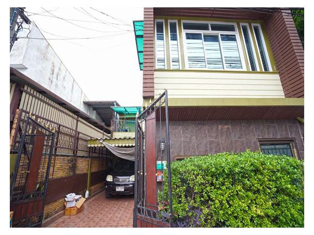 ขายบ้านใน ซ.อ่อนนุช 50 (AOL-F91-2109004636)