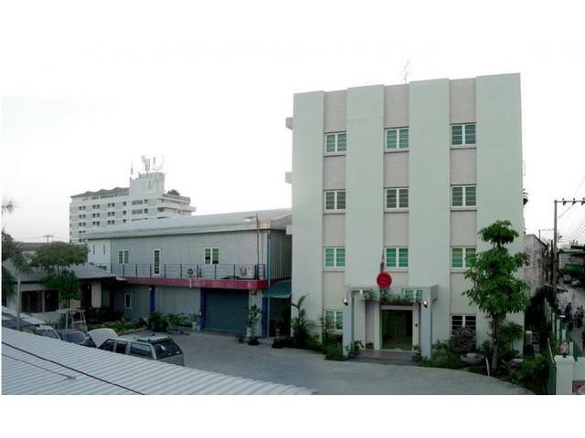 ขายสำนักงาน 4 ชั้น พร้อมโกดัง 1440 ตรม. ลาดพร้าว64