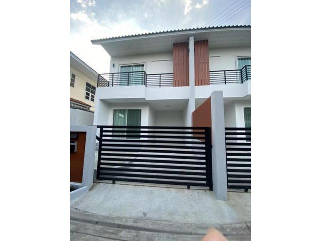 ให้เช่าบ้านเดี่ยว2ชั้น ซอยรัชดา42 ใกล้Btsรัชโยธิน