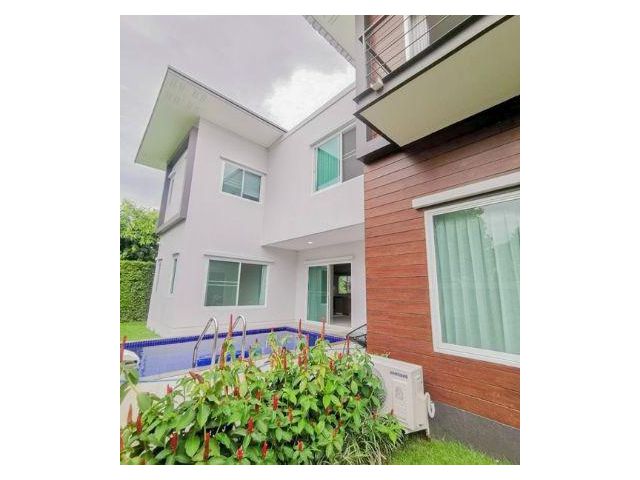 R7 บ้านสร้างใหม่สไตล์โมเดิร์น สระว่ายน้ำส่วนตัว