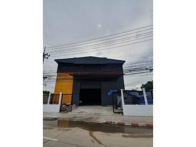 ให้เช่าโกดังพร้อมออฟิศ 1300 ตรม. วัชรพล สุขาภิบาล5