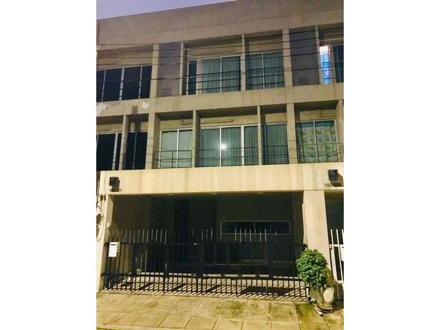 ให้เช่าทาวน์โฮม 3ชั้น โครงการโนเบิล คิวบ์ พัฒนาการ