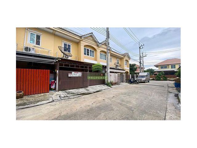 หมู่บ้านบัวทองธานี 14 ขายด่วน ทาวน์เฮ้าส์ 2 ชั้น เนื้อที่ 18 ตร.ว ทำเลดี ต่อเติมครบ พร้อมอยู่