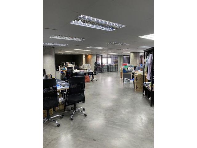 ให้เช่าสำนักงาน 353 ตรม. กรีนทาวเวอร์ พระราม 4