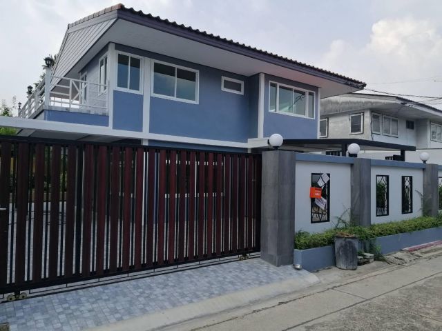 ขายพร้อมผู้เช่า บ้านเดี่ยว 80 ตรว. ตกแต่งใหม่ทั้งหลัง สุขภัณฑ์ใหม่ทั้งหมด แอร์ 4 เครื่อง พร้อมผู้เช่า