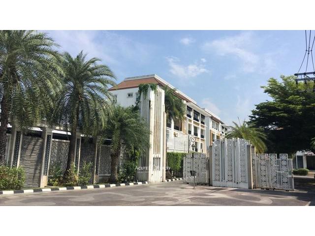 บ้านกลางกรุง พระราม 3 สาธุประดิษฐ์