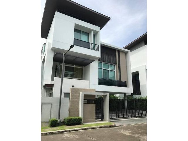 ขายบ้านเดี่ยว เนอวานา บียอนด์ พระราม 9 รามคำแหง