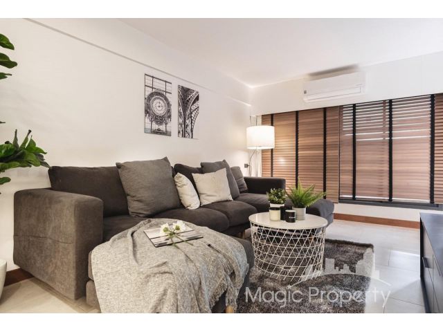 ทาวน์เฮ้าส์ให้เช่า 4 ห้องนอน ใน สุขุมวิท 49(ซอยพร้อมมิตร), แขวงคลองตันเหนือ เขตวัฒนา กทม.