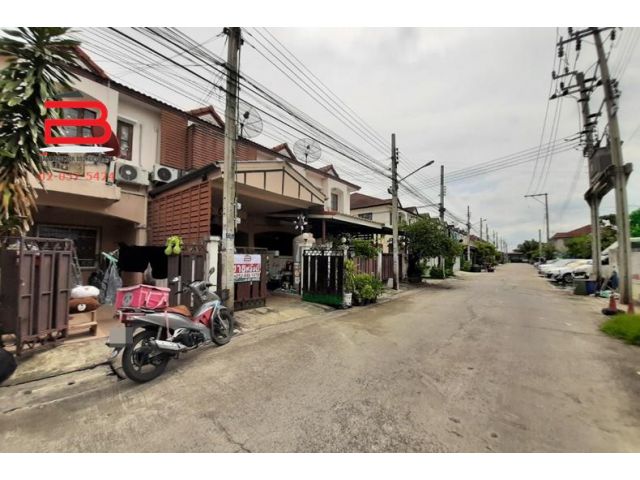 ทาวน์เฮาส์ 2 ชั้น โครงการ เค.ซี.รามอินทรา 6 เนื้อที่ 18 ตรว. มี 2 ห้องนอน 2 ห้องน้ำ เขตคลองสามวา