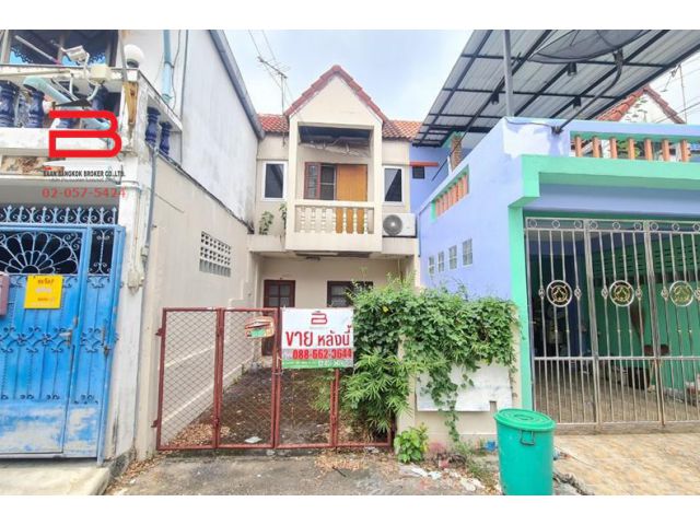 ทาวน์เฮาส์ 2 ชั้น โครงการ ระเบียงทอง เนื้อที่ 16.1 ตรว. มี 2 ห้องนอน 2 ห้องน้ำ ถนนพหลโยธิน เขตสายไหม