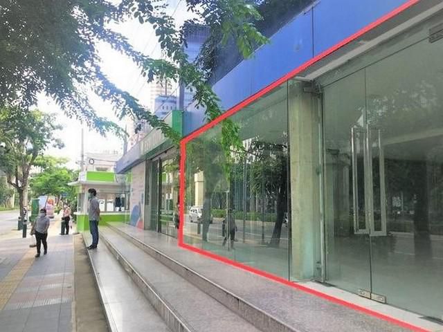 ให้เช่าโชว์รูมติดถนนพหลโยธิน ย่านอารีย์   75 ตรม.