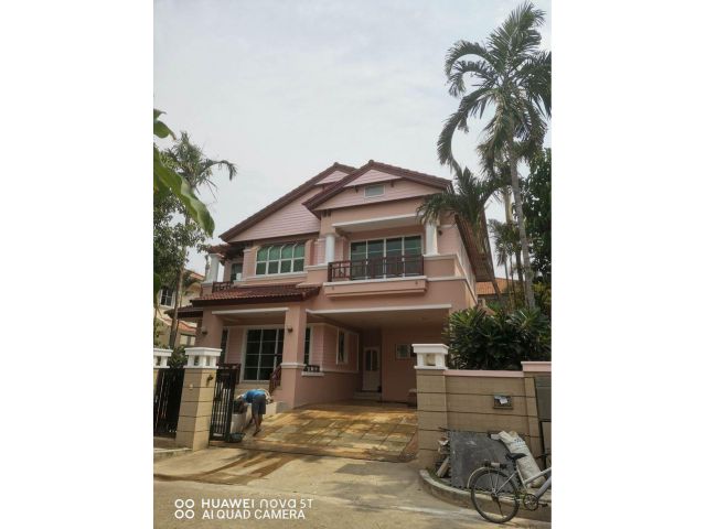 บ้านเดี่ยวหมู่บ้านนันทวันสุวรรณภูมิ ถนนกิ่งแก้ว