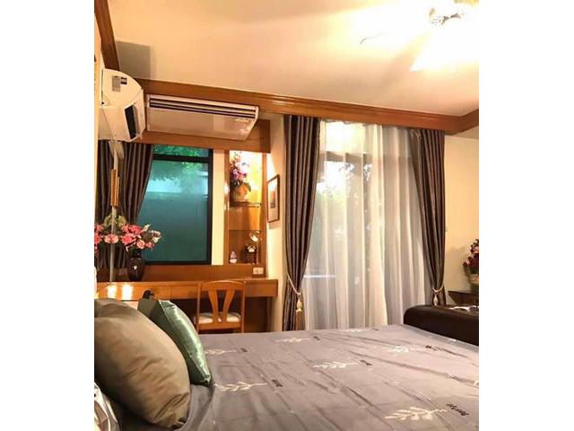 Pipat Place Sathorn