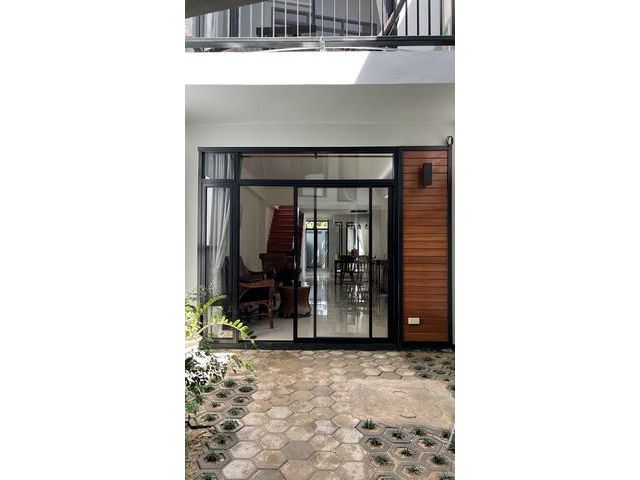 T01555 ให้เช่าทาวน์เฮ้าส์สร้างใหม่ ใกล้สถานีรถไฟ