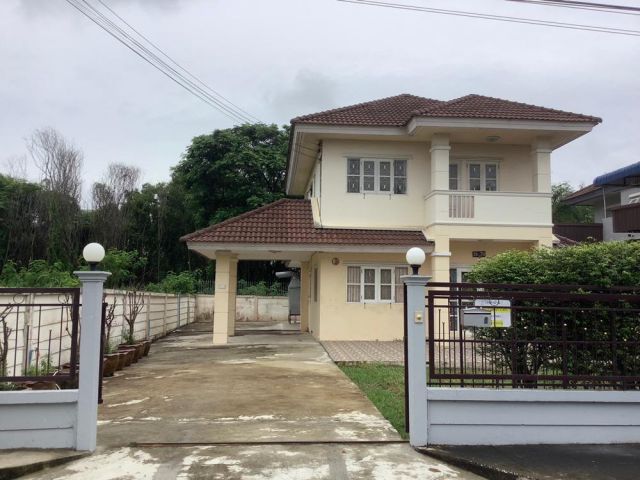 THA110 ให้เช่าบ้านเดี่ยวคลองหนึ่ง ขนาด 85 ตรว. 3 ห้องนอน   2 ห้องน้ำ  1 ที่จอดรถ 2 ชั้น (หมู่บ้านเหรียญเนเชอรัลโฮม)
