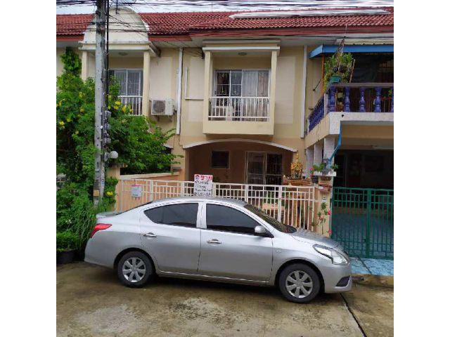 ทาวน์เฮ้าส์ 27 ตรว. ม.ปรัชญาโฮมทาวน์ เสรีไทย95