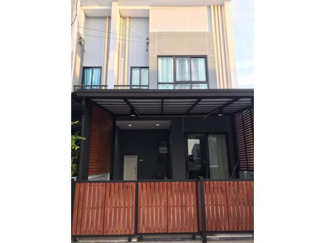 เปิดซิง 3นอน อ่อนนุช ลาดกระบัง1 เฟอร์ครบ 18ตรว.